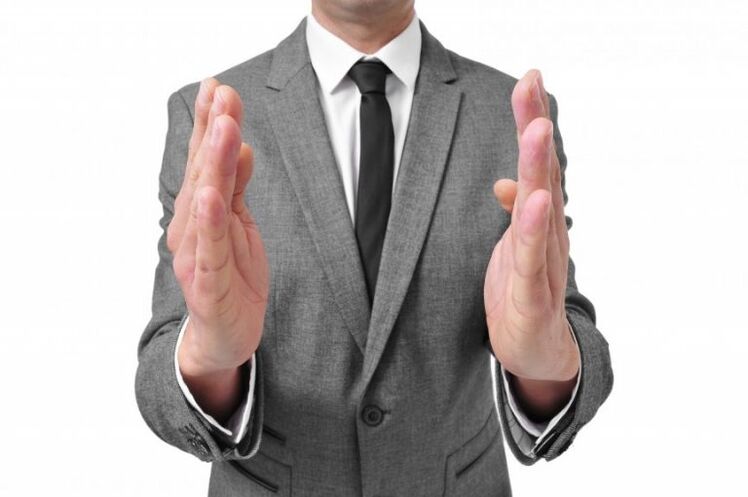 мужчина хочет увеличить размер своего пениса